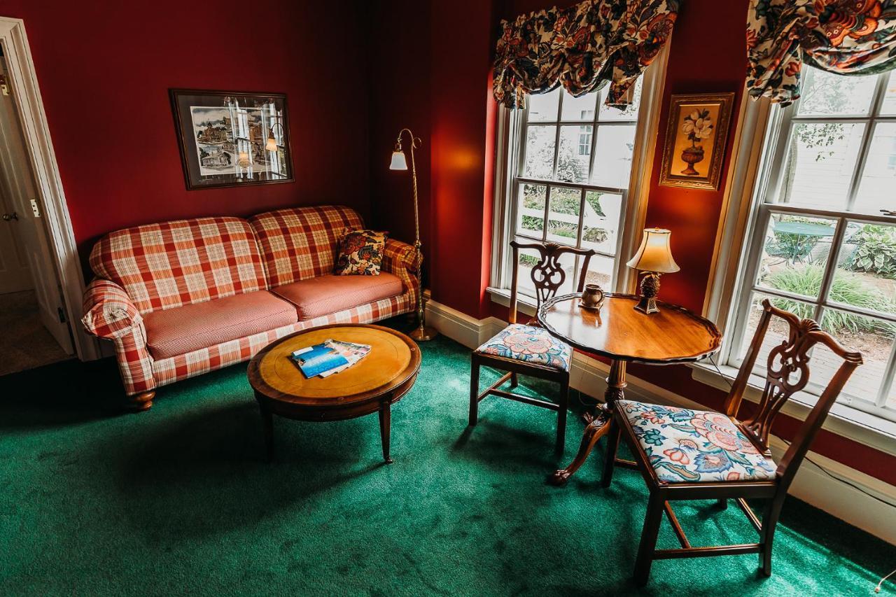The Rochester Inn Sheboygan Falls Kültér fotó